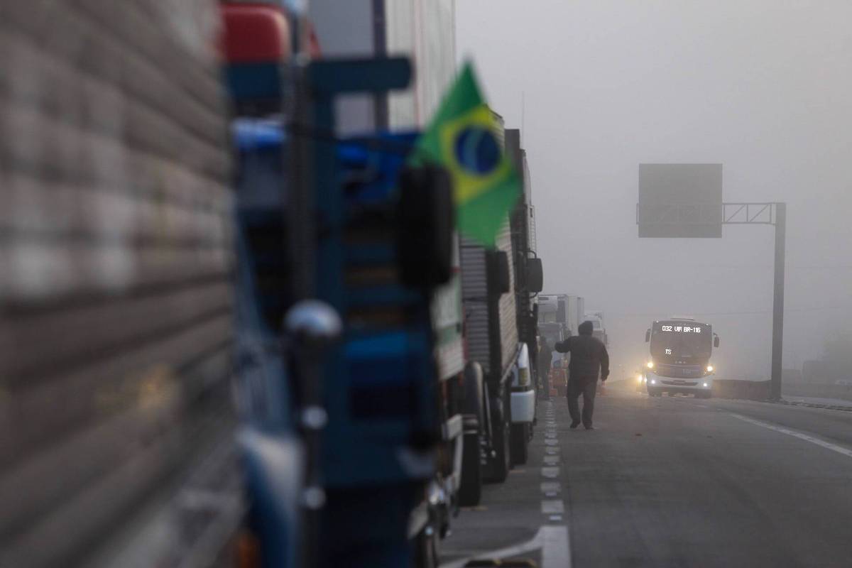 Proposta de reforma sindical legaliza greve de empresas e reduz poder da Justiça do Trabalho